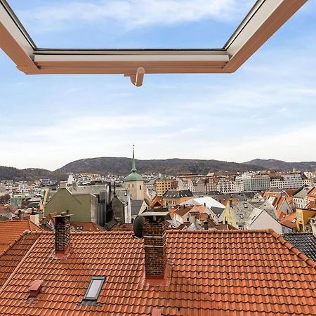 Det Lille Rode Huset Ved Floibanen Villa Bergen Bagian luar foto