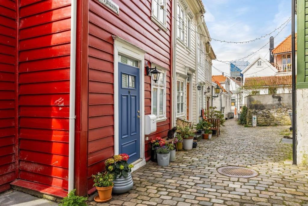 Det Lille Rode Huset Ved Floibanen Villa Bergen Bagian luar foto